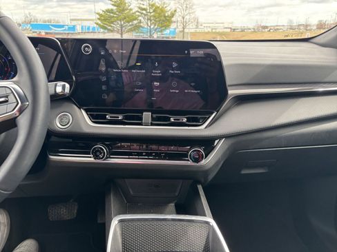 Used 2025 Chevrolet Equinox LT image 17