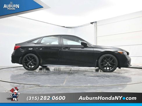 Used 2023 Honda Civic Sport image 23