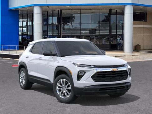 New 2026 Chevrolet TrailBlazer LS FWD image 7