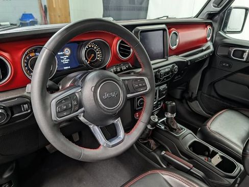 Used 2023 Jeep Wrangler Rubicon w/ Cold Weather Group AWD/4WD image 17