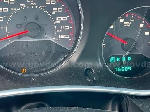 Used 2013 Dodge Avenger SE FWD image 20