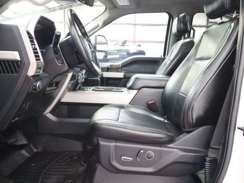 Used 2017 Ford F350 4x4 Crew Cab Super Duty image 6