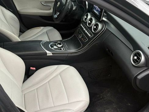 Used 2017 Mercedes-Benz C 300 Sedan image 9