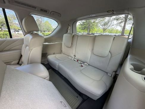 Used 2017 INFINITI QX80 4WD w/ Deluxe Technology Package image 24