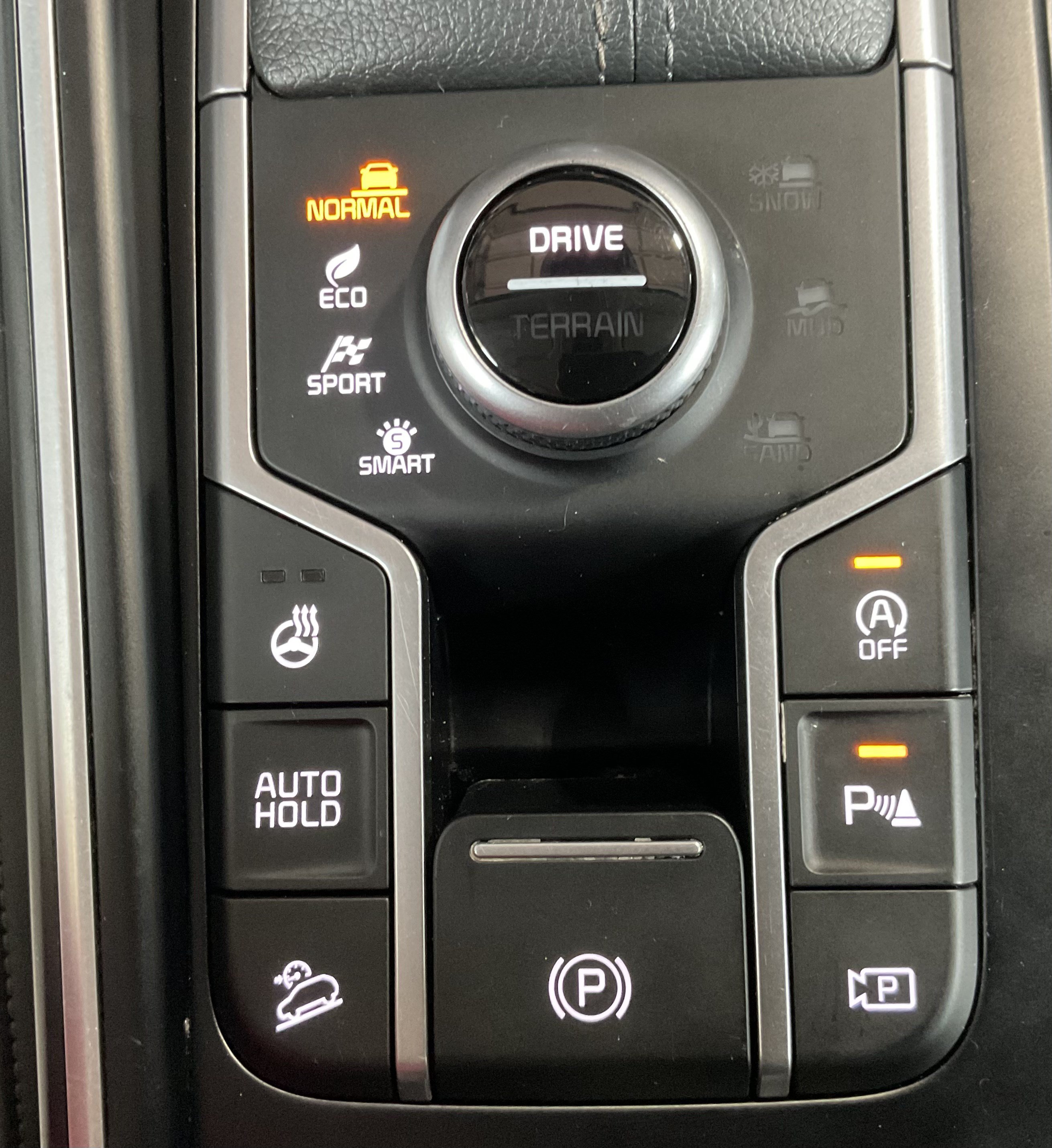 Used 2025 Kia Sorento EX AWD/4WD image 17