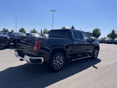 New 2026 GMC Sierra 1500 SLT w/ SLT Premium Package image 8