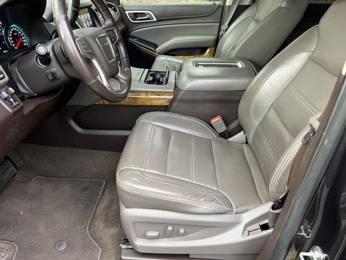 Used 2017 GMC Yukon XL Denali w/ Open Road Package image 7