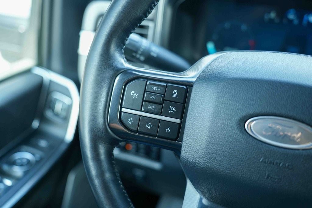 Used 2025 Ford F250 Platinum AWD/4WD image 26