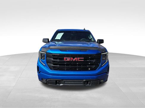Used 2024 GMC Sierra 1500 Elevation image 3