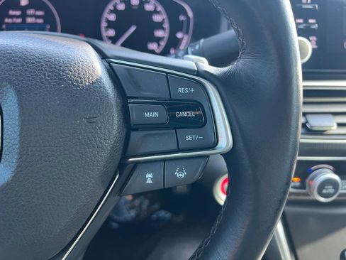 Used 2018 Honda Accord Sport image 22