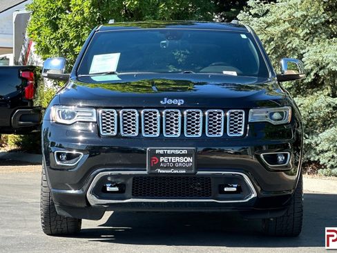 Used 2017 Jeep Grand Cherokee Overland image 9