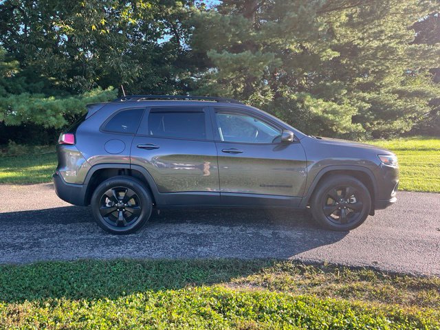 Certified 2021 Jeep Cherokee Latitude Plus AWD/4WD image 2