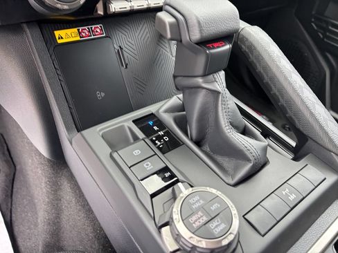 New 2026 Toyota 4Runner TRD Off-Road AWD/4WD image 17
