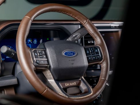 Used 2025 Ford F250 King Ranch AWD/4WD image 37