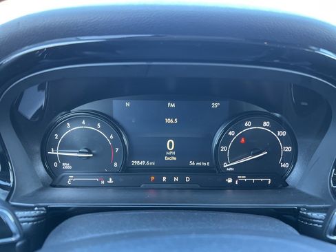 Used 2022 Lincoln Corsair AWD w/ Equipment Group 101A image 11