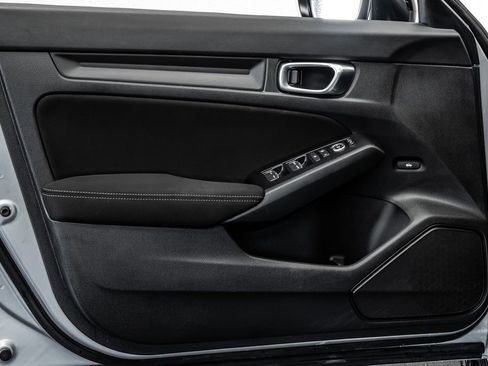 Used 2025 Honda Civic Sport image 18