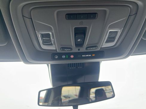 Used 2025 Chevrolet Silverado 1500 LT image 20