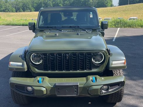 Used 2024 Jeep Wrangler High Altitude AWD/4WD image 8