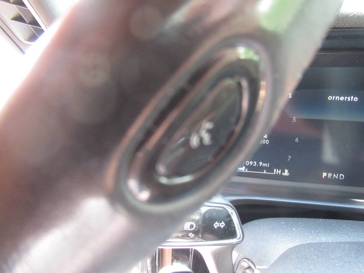 Used 2021 Lincoln Aviator Reserve AWD/4WD image 28