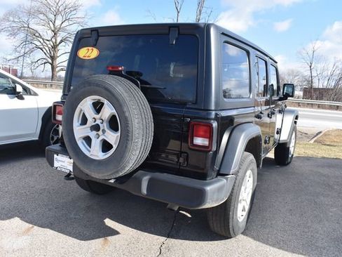 Used 2022 Jeep Wrangler Unlimited Sport image 3