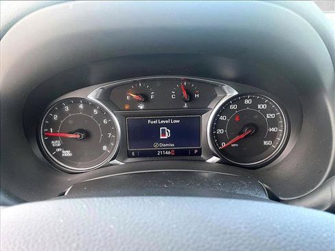 Used 2023 GMC Terrain SLT FWD image 22