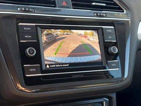 Certified 2022 Volkswagen Tiguan S image 24