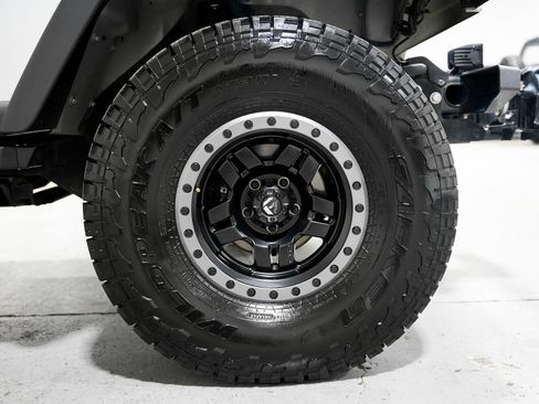 Used 2006 Jeep Wrangler Unlimited AWD/4WD image 30