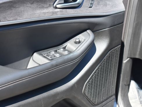 Used 2024 Jeep Grand Cherokee L Limited w/ Luxury Tech Group II image 25