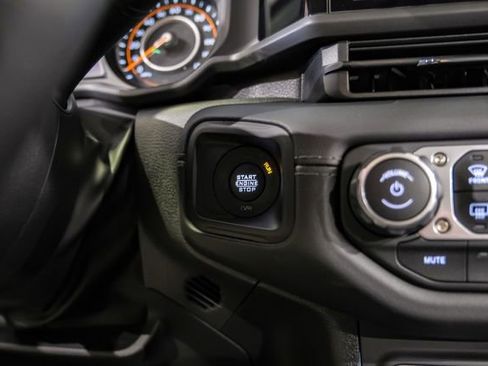 Used 2025 Jeep Gladiator Rubicon w/ Safety Group image 58