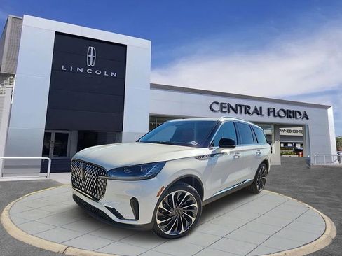 New 2025 Lincoln Aviator Reserve w/ Illumination Package image 31