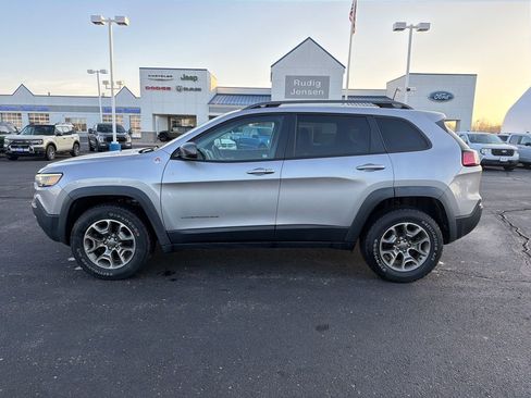 Used 2020 Jeep Cherokee Trailhawk w/ Cold Weather Group image 2