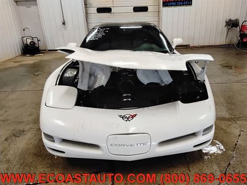 Used 2002 Chevrolet Corvette Coupe w/ Preferred Equipment Group2 image 7