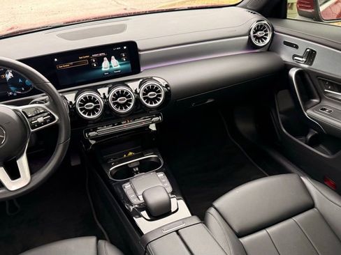 Used 2021 Mercedes-Benz CLA 250 w/ Premium Package image 25