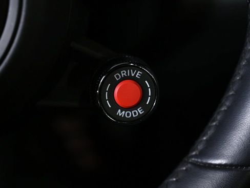 Certified 2025 Porsche 911 Carrera image 22