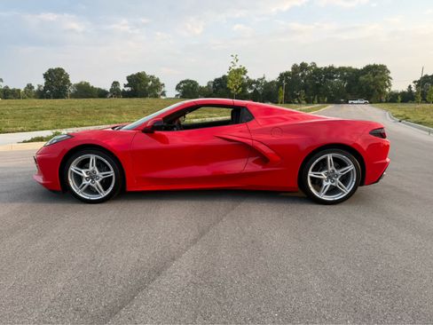 Used 2025 Chevrolet Corvette Stingray Convertible w/ 1LT RWD image 20