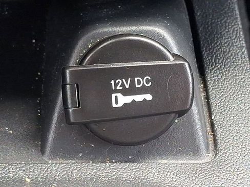 Used 2011 Dodge Challenger R/T image 23