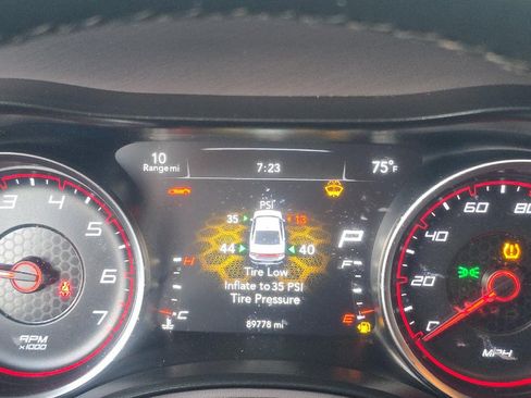 Used 2022 Dodge Charger SXT RWD image 12