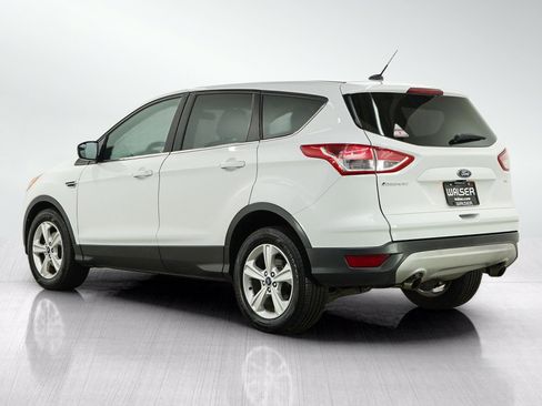 Used 2016 Ford Escape SE FWD image 3
