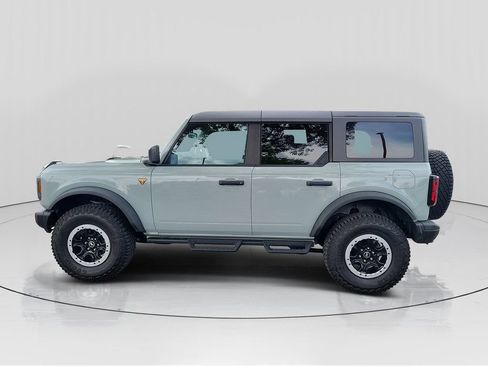 Used 2023 Ford Bronco Badlands w/ Sasquatch Package AWD/4WD image 4