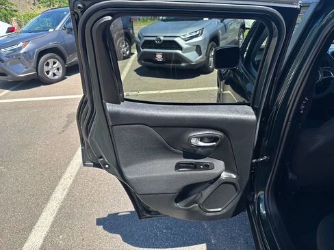 Used 2021 Jeep Renegade Sport FWD image 36