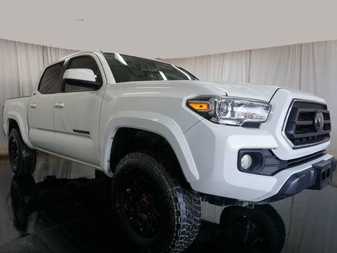 Used 2021 Toyota Tacoma SR5 image 2