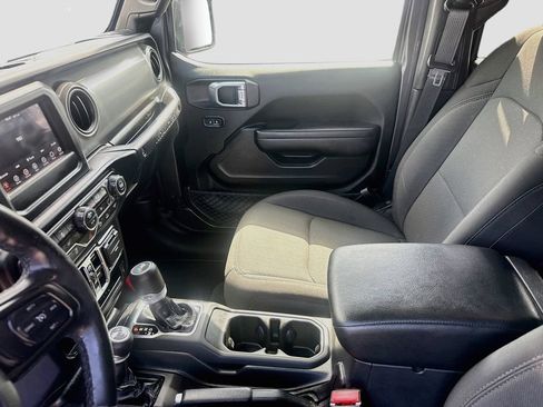 Used 2023 Jeep Wrangler Unlimited Sport AWD/4WD image 26