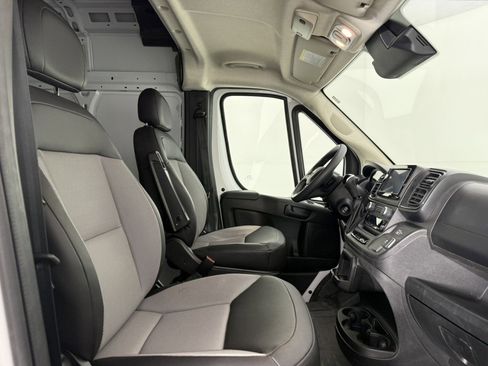 Used 2026 RAM ProMaster 2500 w/ Convenience Group FWD image 10