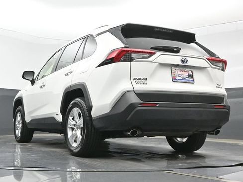 Used 2021 Toyota RAV4 XLE w/ Convenience Package AWD/4WD image 23