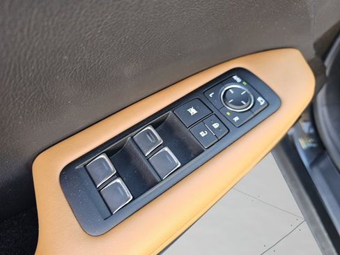 Used 2022 Lexus RX 450h AWD w/ Premium Package image 31