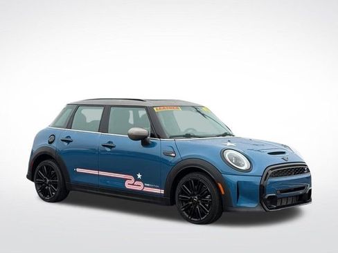 Used 2023 MINI Cooper S image 1
