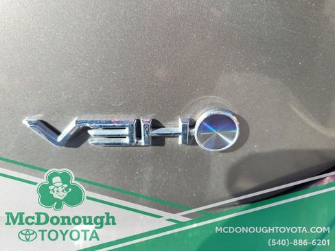 Used 2025 Toyota Camry SE image 7