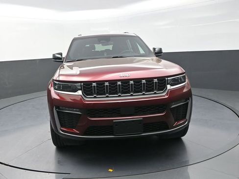 New 2026 Jeep Grand Cherokee L Limited AWD/4WD image 4