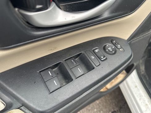 Used 2022 Honda CR-V LX image 16