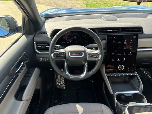 Used 2025 GMC Terrain Elevation AWD/4WD image 42